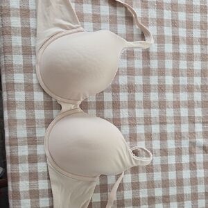 Victoria's Secret Light Nude Smooth T-Shirt Bra